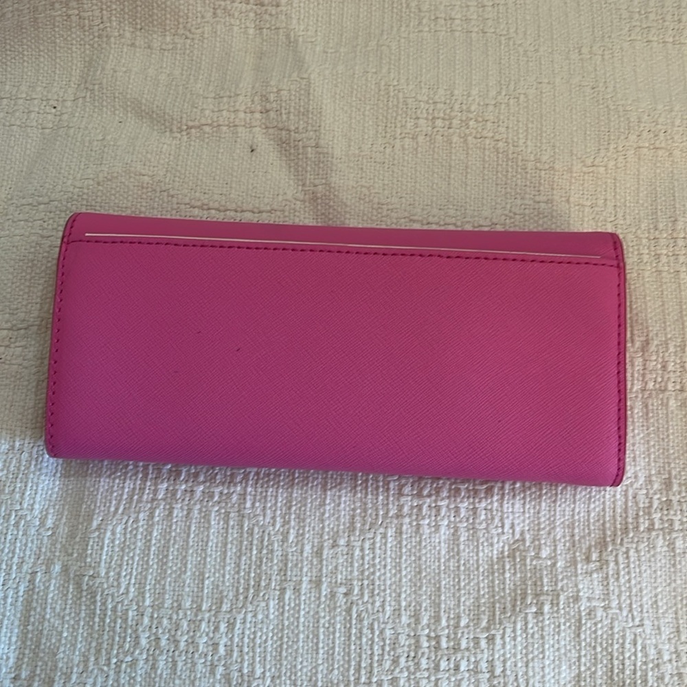 KATE SPADE - scalloped wallet - NWOT - Picture 3 of 10